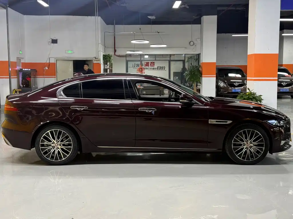 Jaguar XEL — миниатюра 8