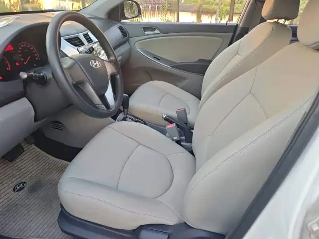 Hyundai Verna — миниатюра 5