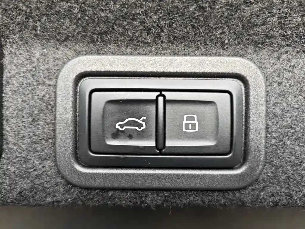 Audi A6L — миниатюра 11