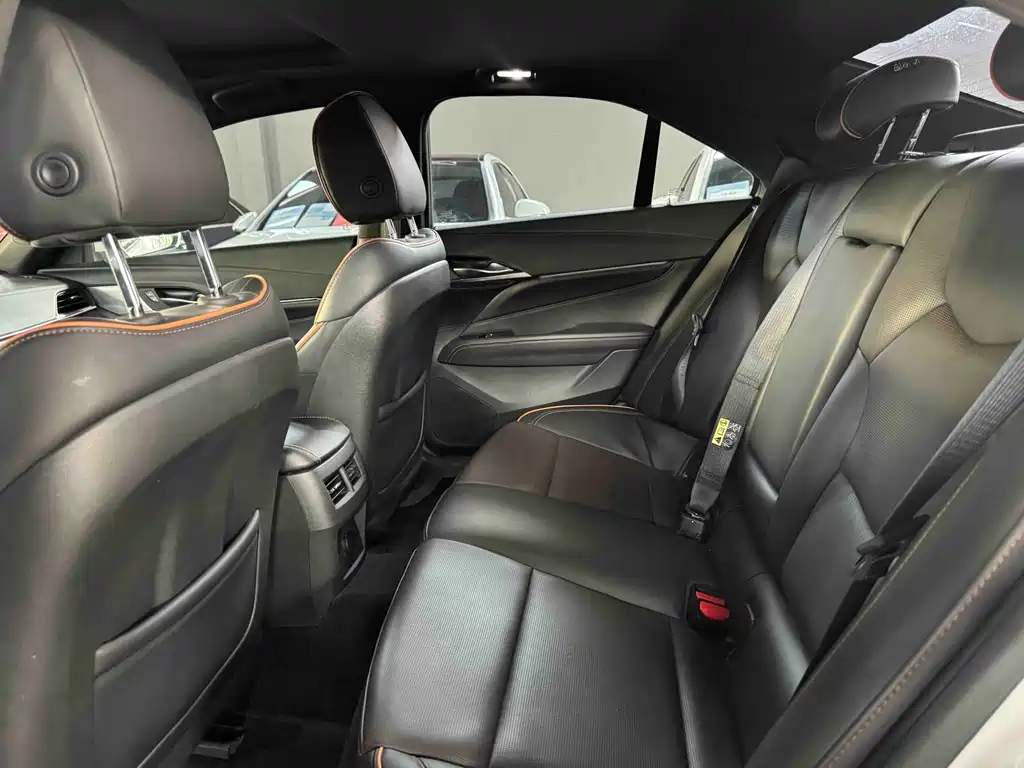 Cadillac CT4 — миниатюра 8