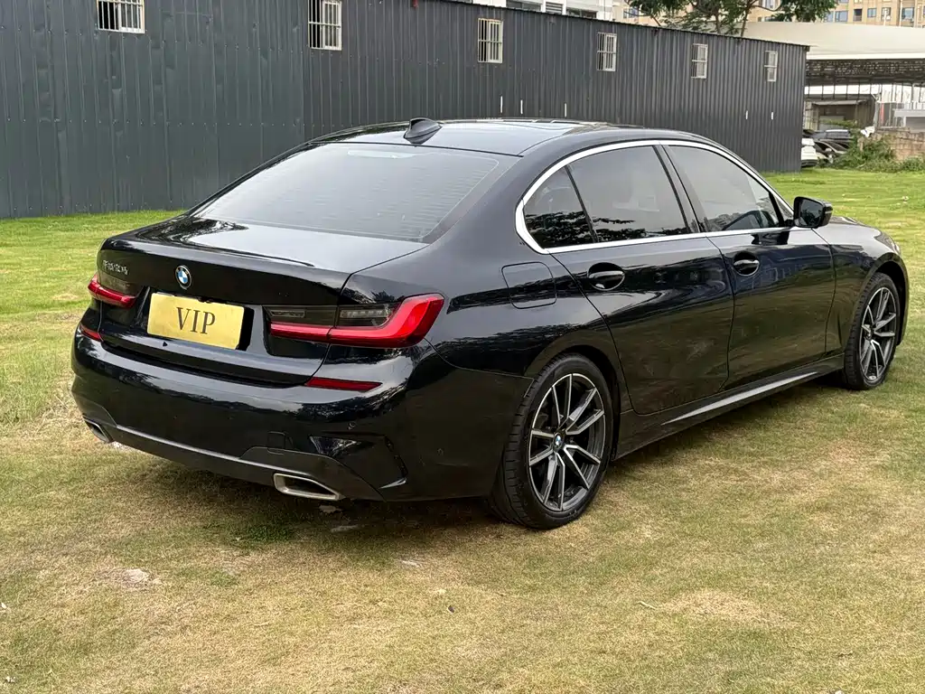 BMW 3 Series — миниатюра 4
