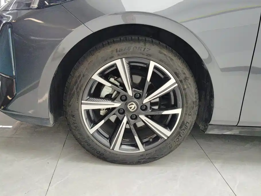 Changan Eado — миниатюра 6