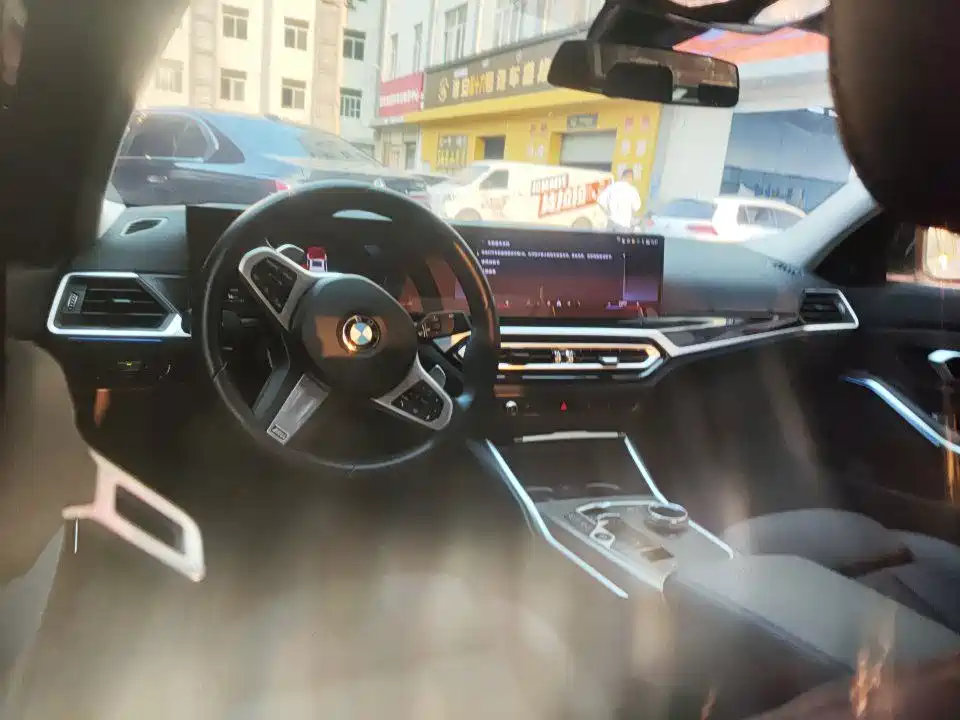 BMW 3 Series — миниатюра 6