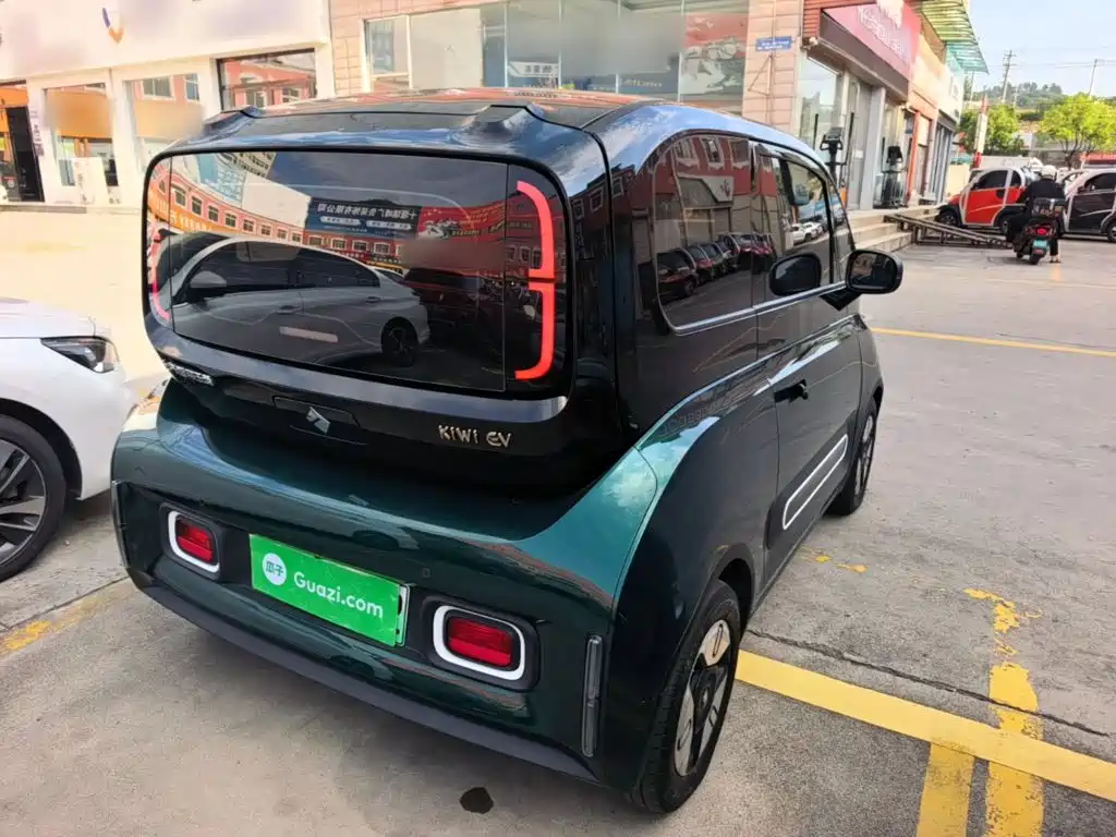 Baojun KiWi EV — миниатюра 7