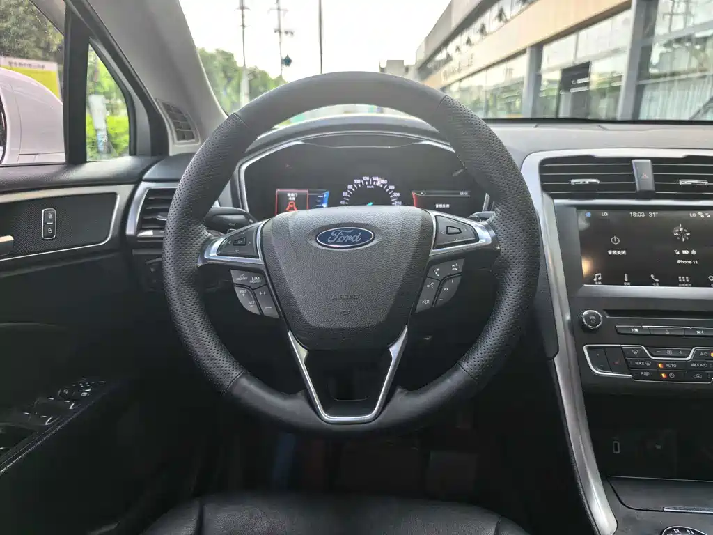 Ford Mondeo — миниатюра 8