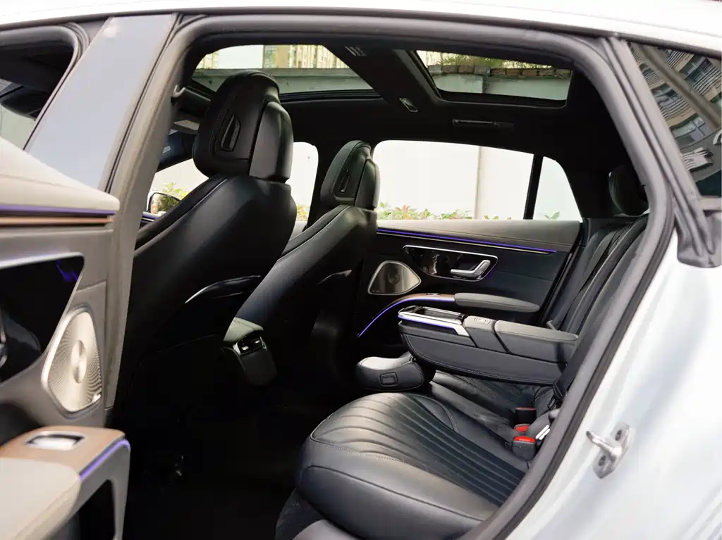 Mercedes-Benz EQS — миниатюра 12