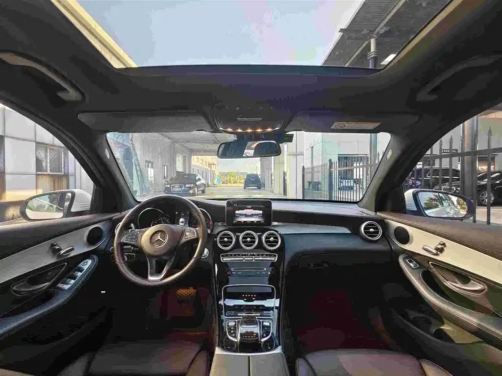 Mercedes-Benz GLC — миниатюра 4