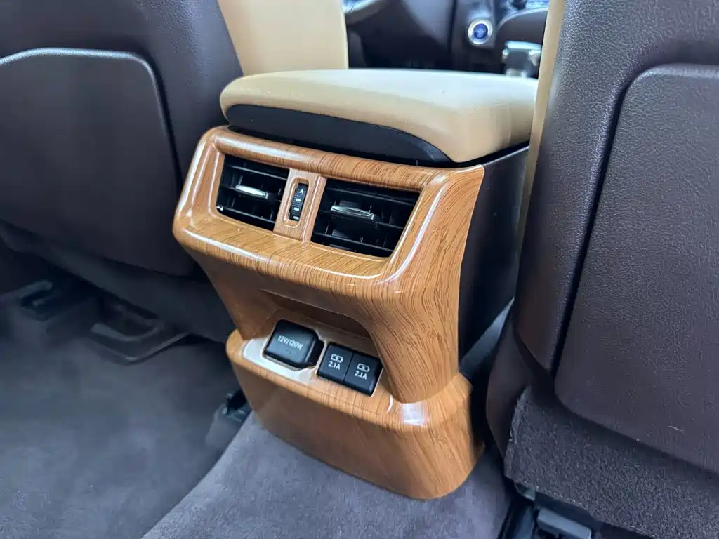 Lexus ES — миниатюра 23