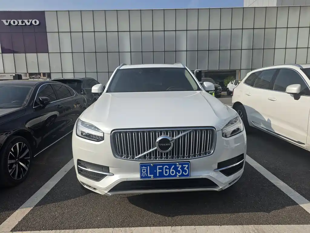 Volvo XC90 — миниатюра 2
