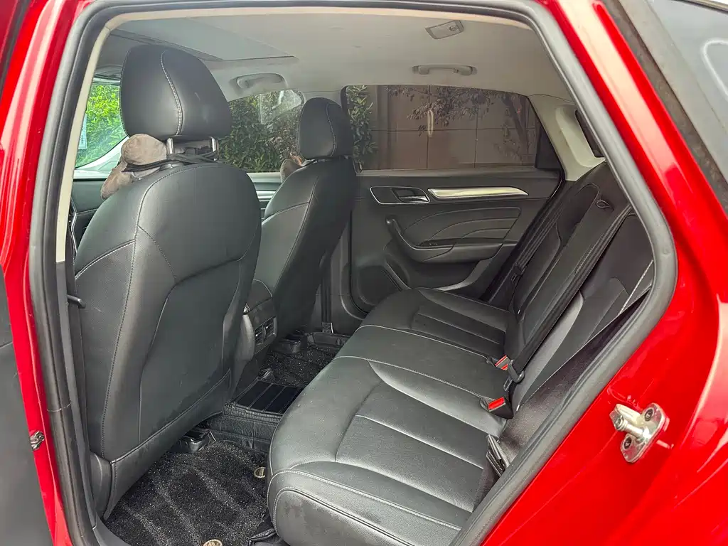 Roewe i6 Classic — миниатюра 8