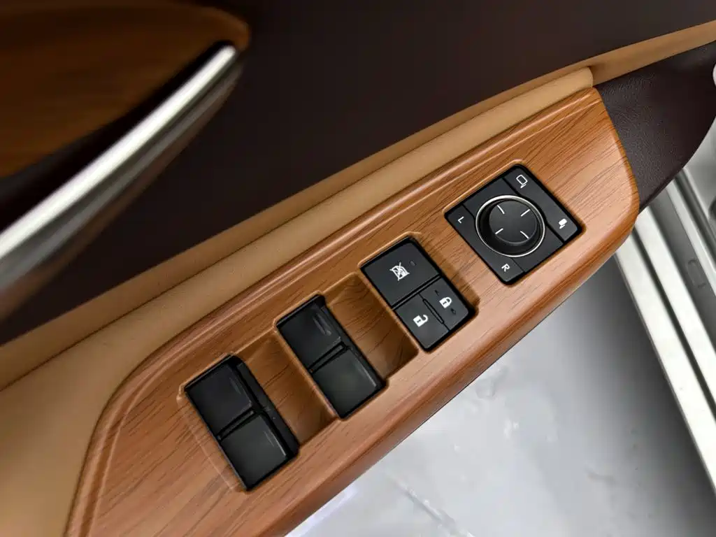 Lexus ES — миниатюра 24