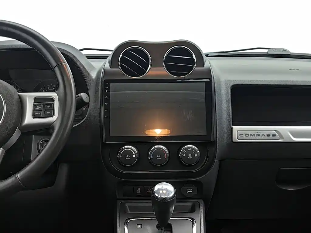 Jeep Compass (Import) — миниатюра 12