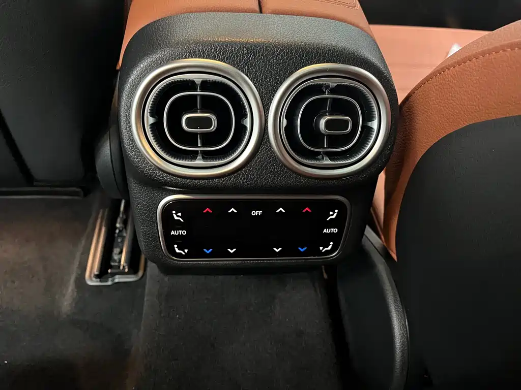 Mercedes-Benz GLC — миниатюра 9