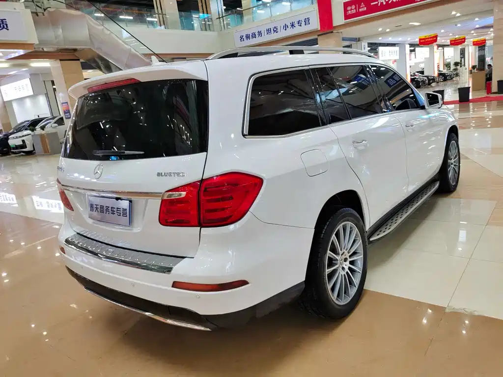 Mercedes-Benz GL-Class — миниатюра 7