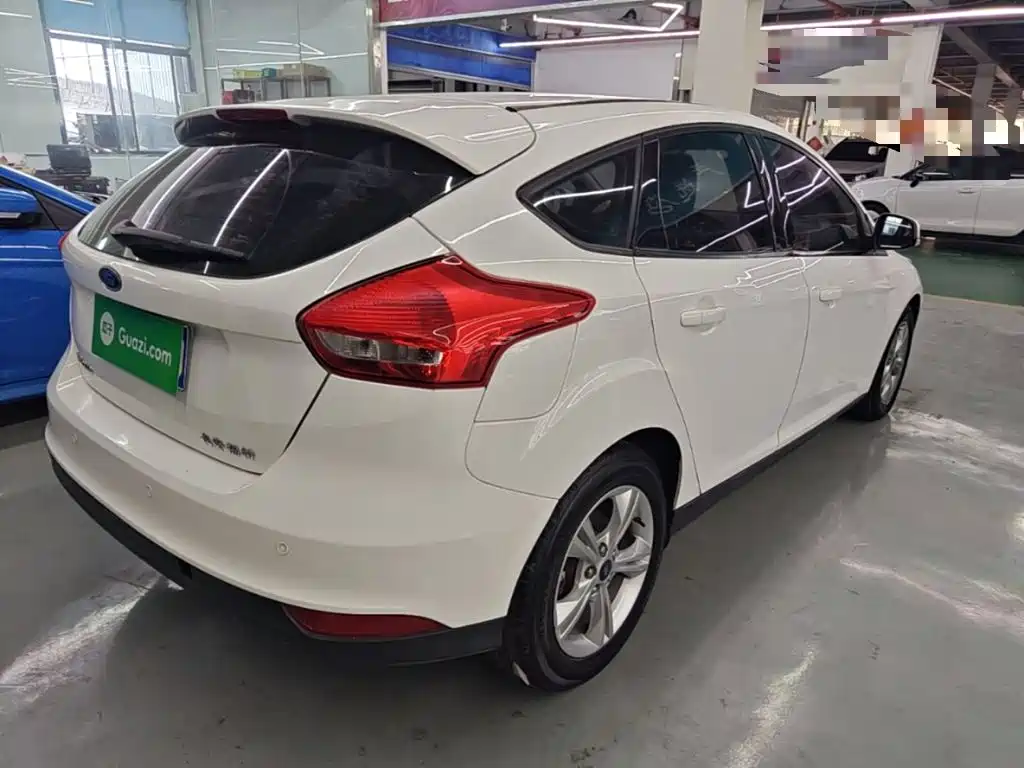 Ford Focus — миниатюра 7