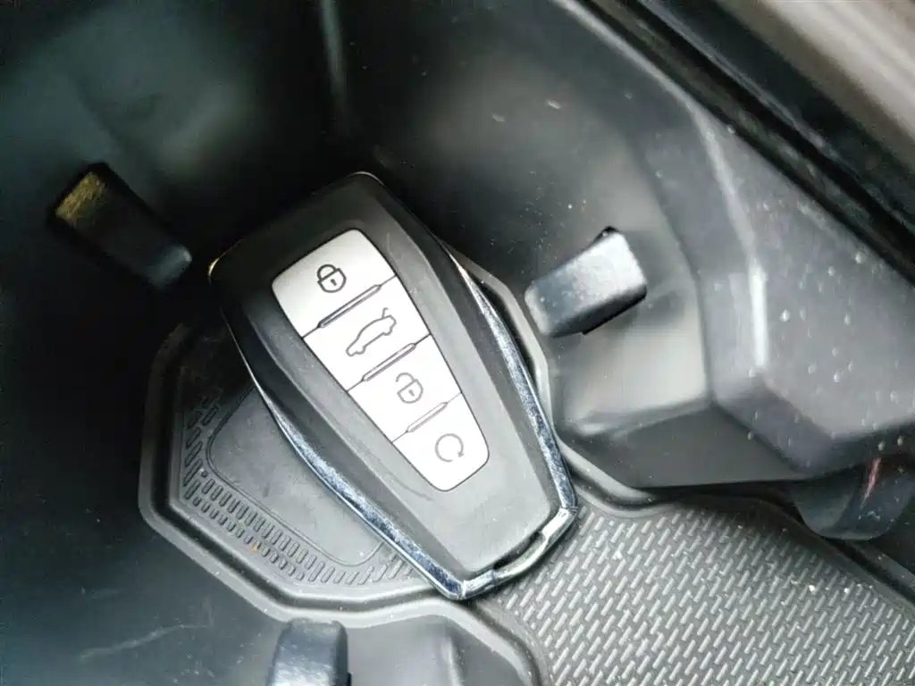 Geely Monjaro L 2025 2.0TD AT