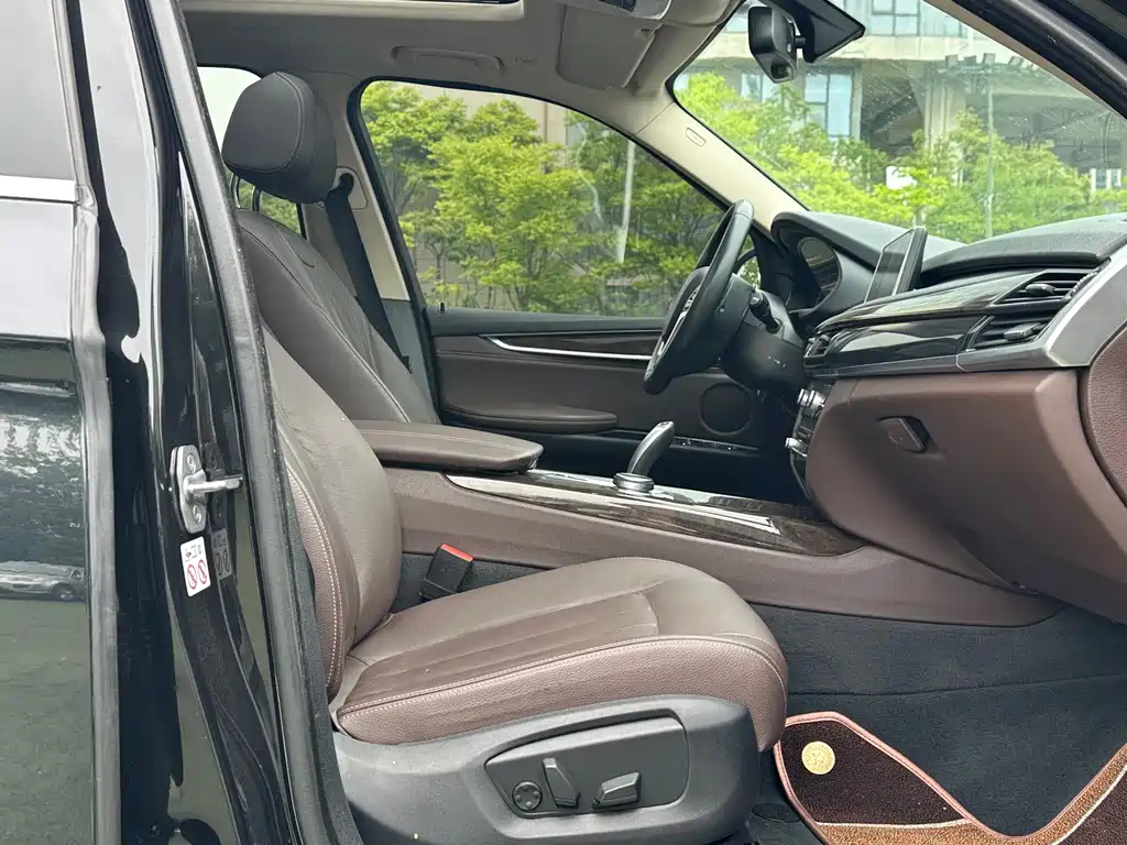 BMW X5 2018 xDrive28i