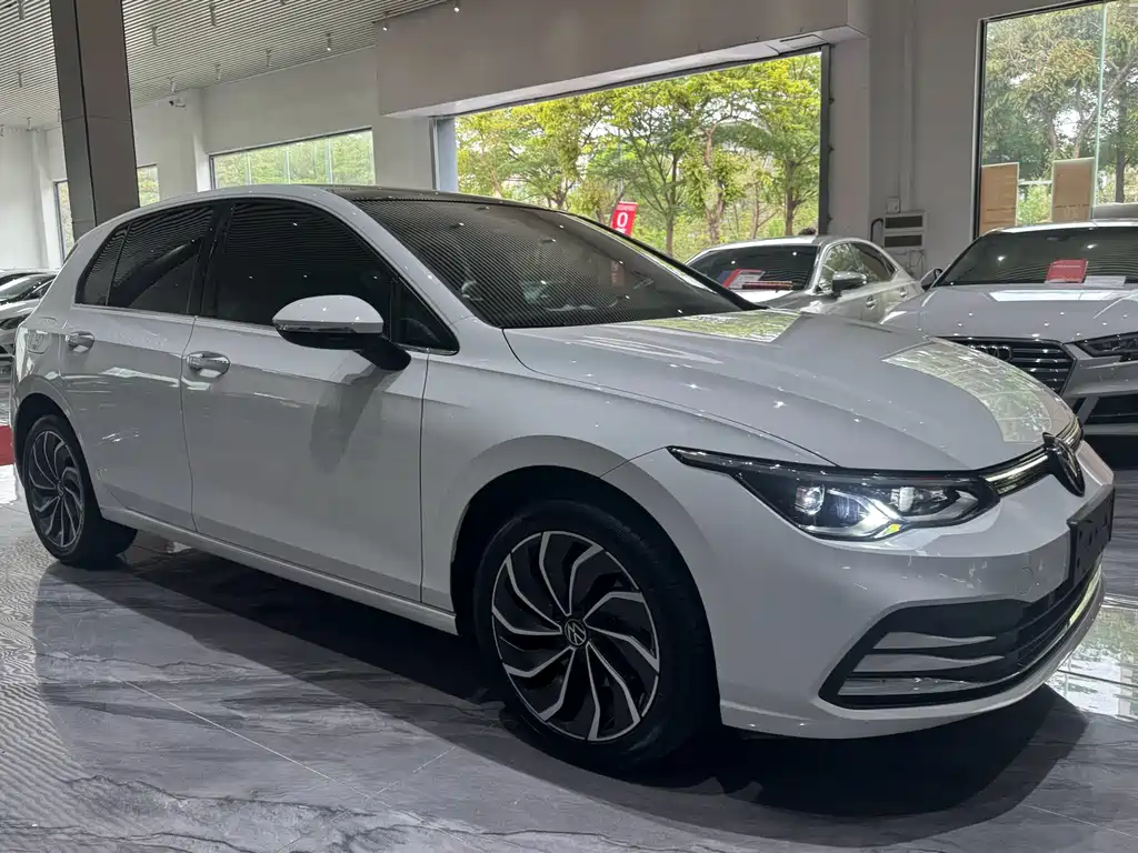 Volkswagen Golf 2023 280TSI DSG Pro