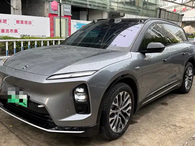 2025 Nio ES6