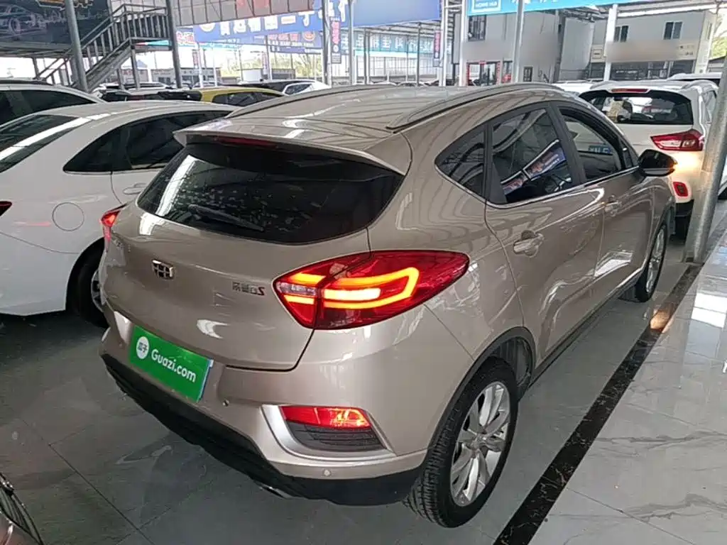 Geely Emgrand GS — миниатюра 7