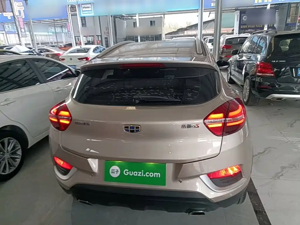Geely Emgrand GS — миниатюра 6