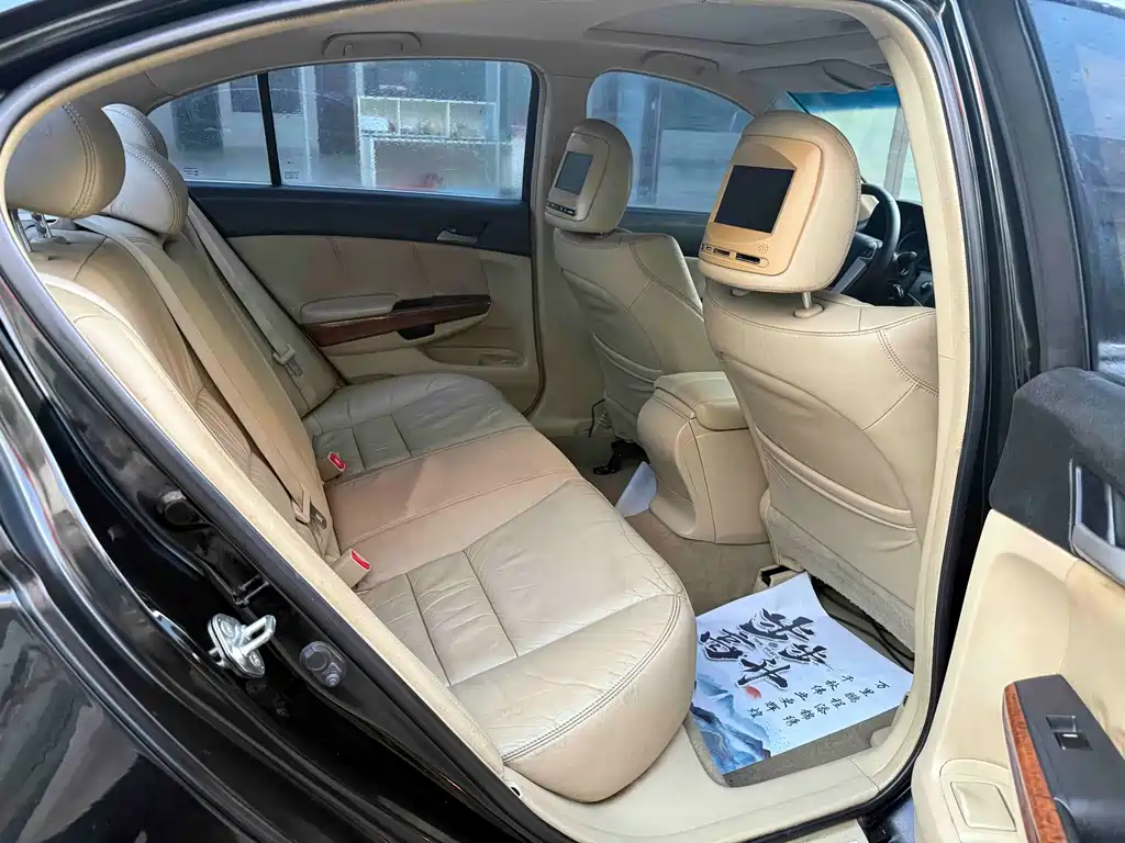 Honda Accord — миниатюра 5