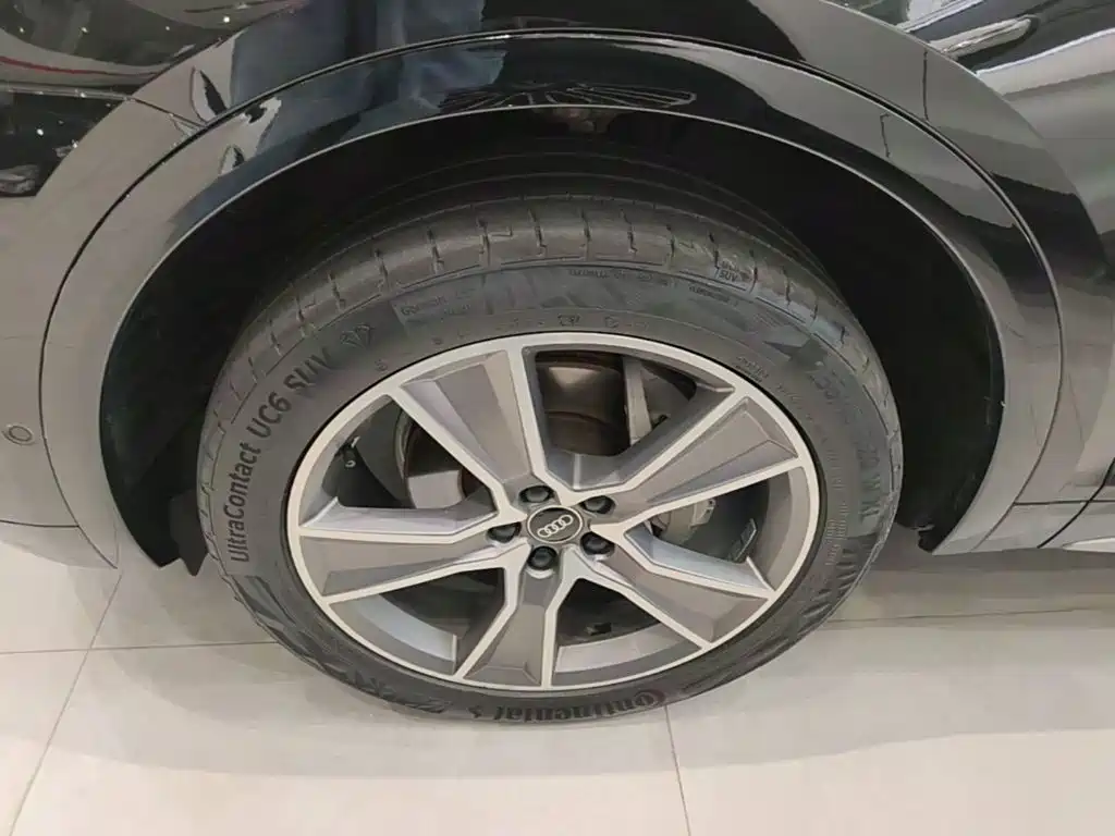 Audi Q5L — миниатюра 23
