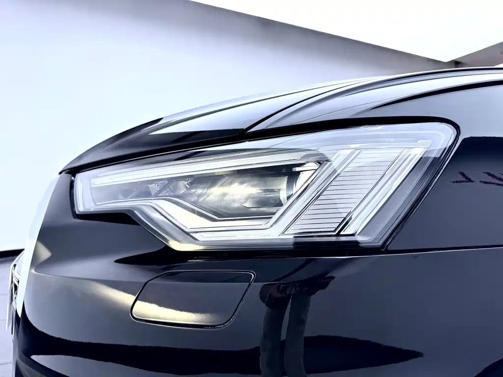 Audi A6L — миниатюра 8