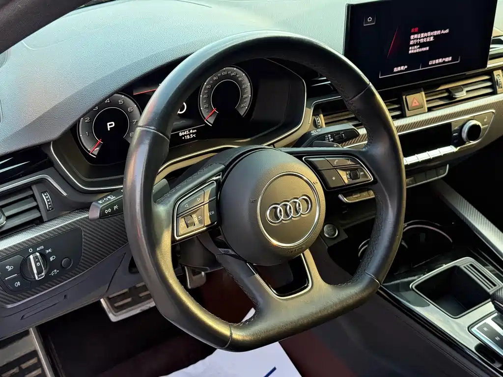 Audi A4L — миниатюра 8