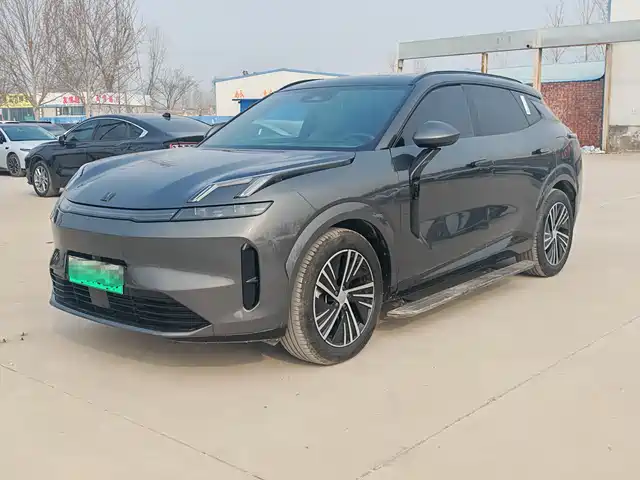 LYNK & CO. 08 EM P 2024