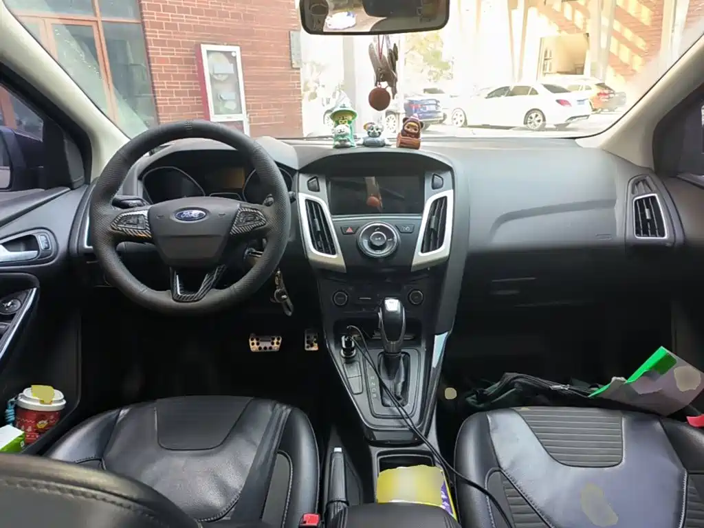 Ford Focus — миниатюра 10