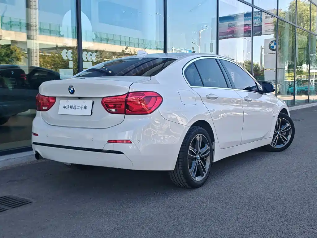 BMW 1 Series — миниатюра 11