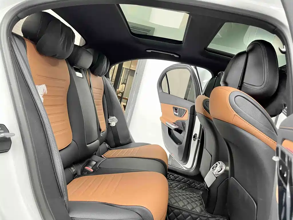 Mercedes-Benz C-Class — миниатюра 5