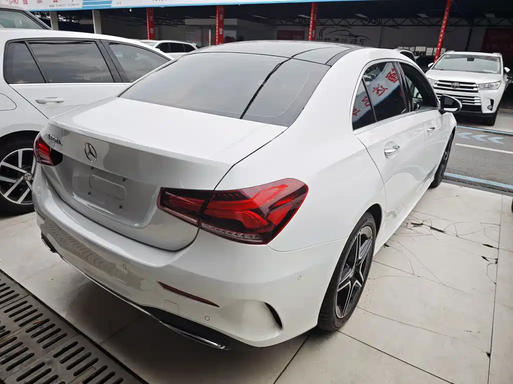 Mercedes-Benz A-Class — миниатюра 10