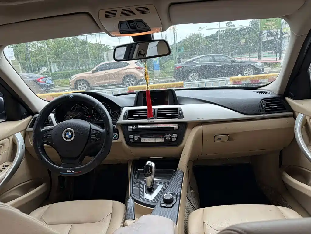 BMW 3 Series — миниатюра 9