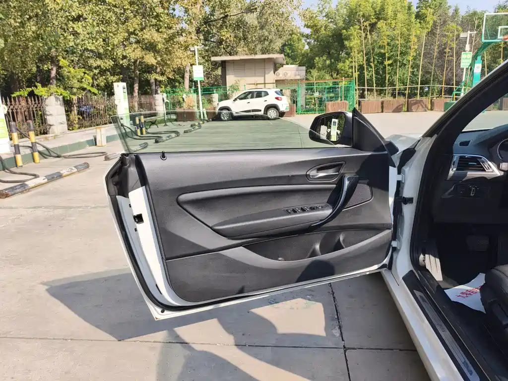 BMW 2 Series (Import) — миниатюра 6