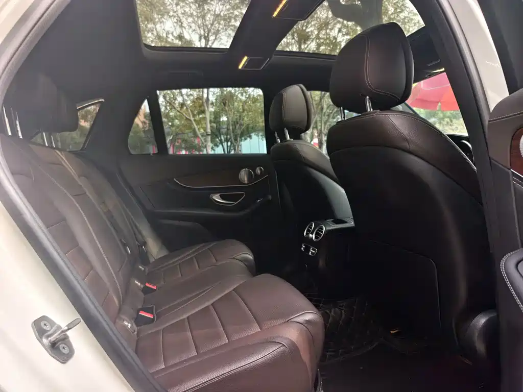 Mercedes-Benz GLC — миниатюра 12