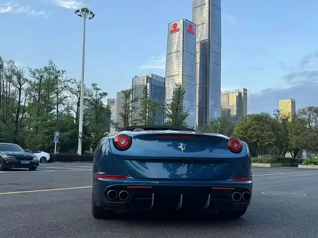 Ferrari California T 2015 3.9T