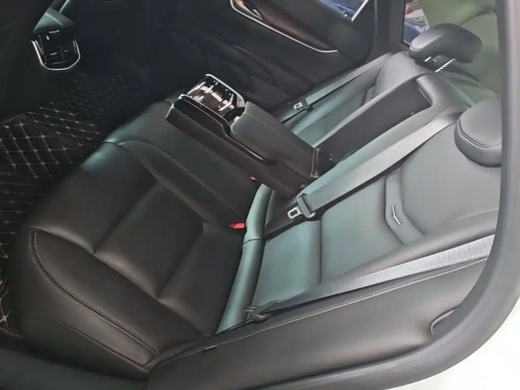 Cadillac XTS — миниатюра 17