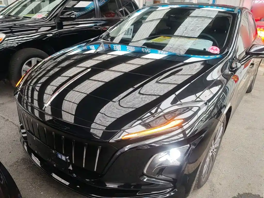 Hongqi Hongqi E-QM5 — миниатюра 3