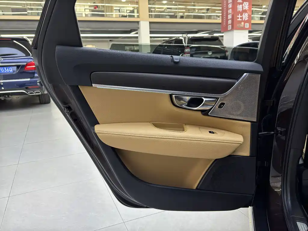 Volvo V90 — миниатюра 7