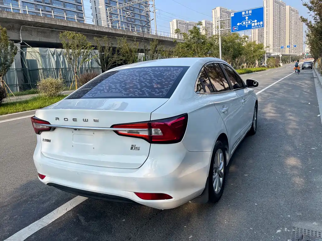 Roewe i5 — миниатюра 4