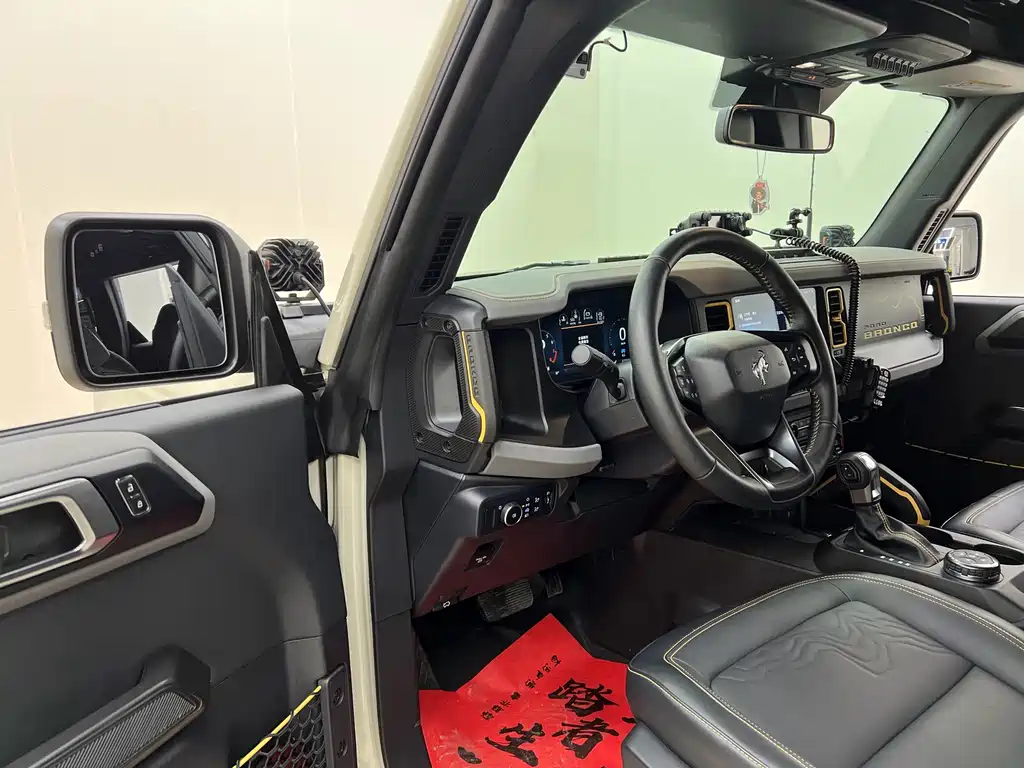 Ford Bronco — миниатюра 11