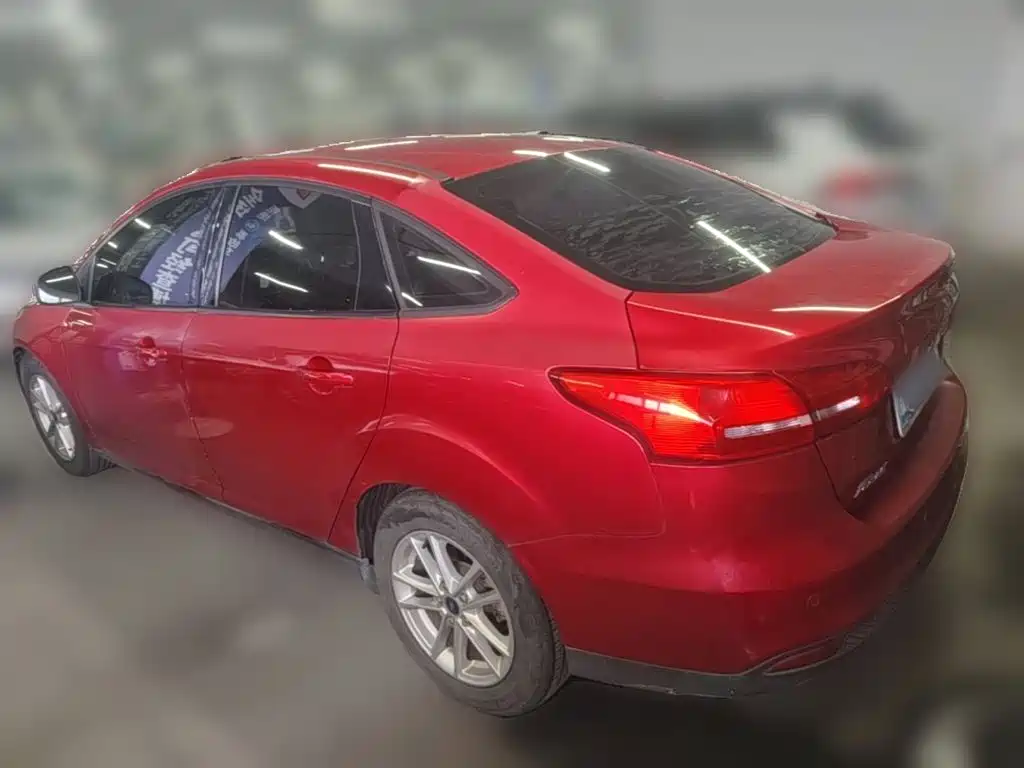 Ford Focus — миниатюра 7
