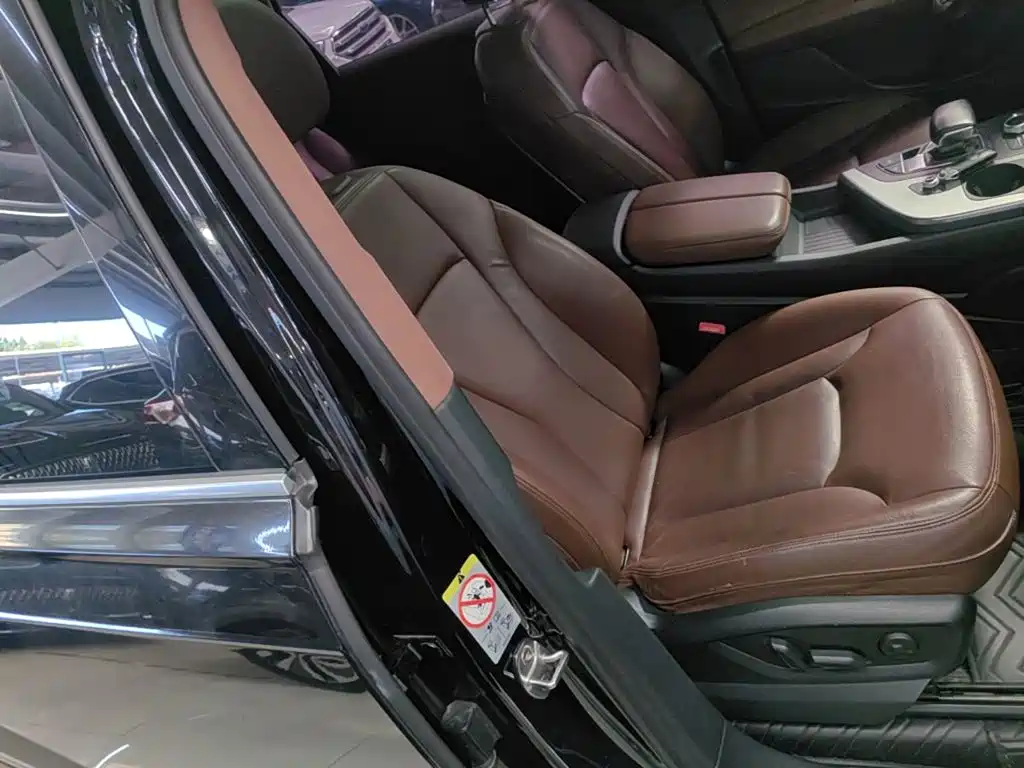 Audi Q7 — миниатюра 25