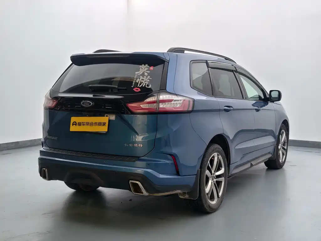 Ford Edge — миниатюра 4