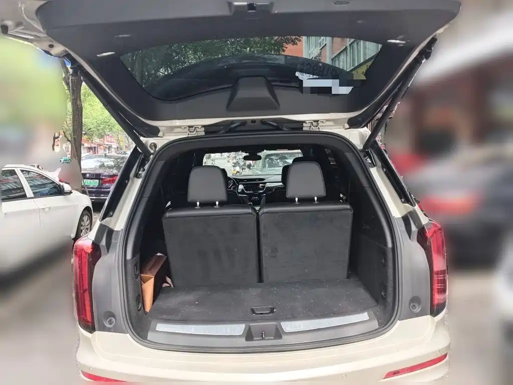 Cadillac XT6 — миниатюра 15