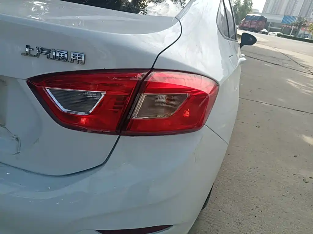 Chevrolet Cruze — миниатюра 8