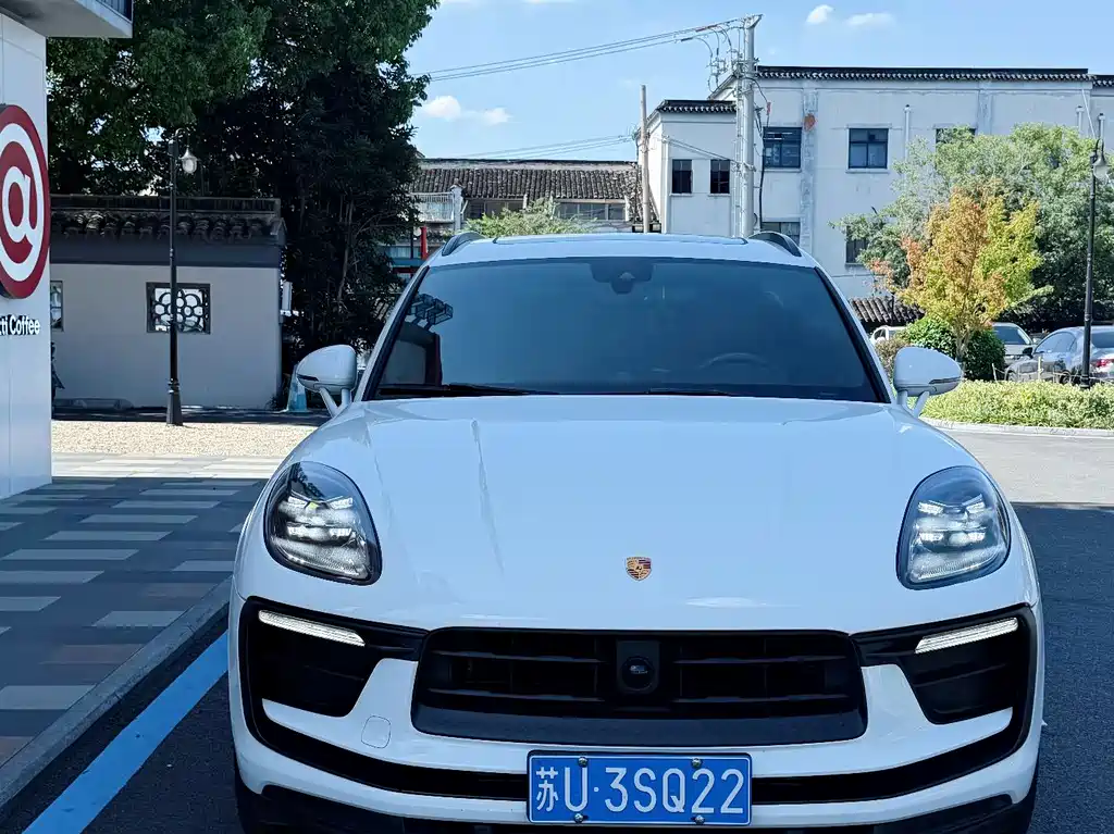 Porsche Macan — миниатюра 2