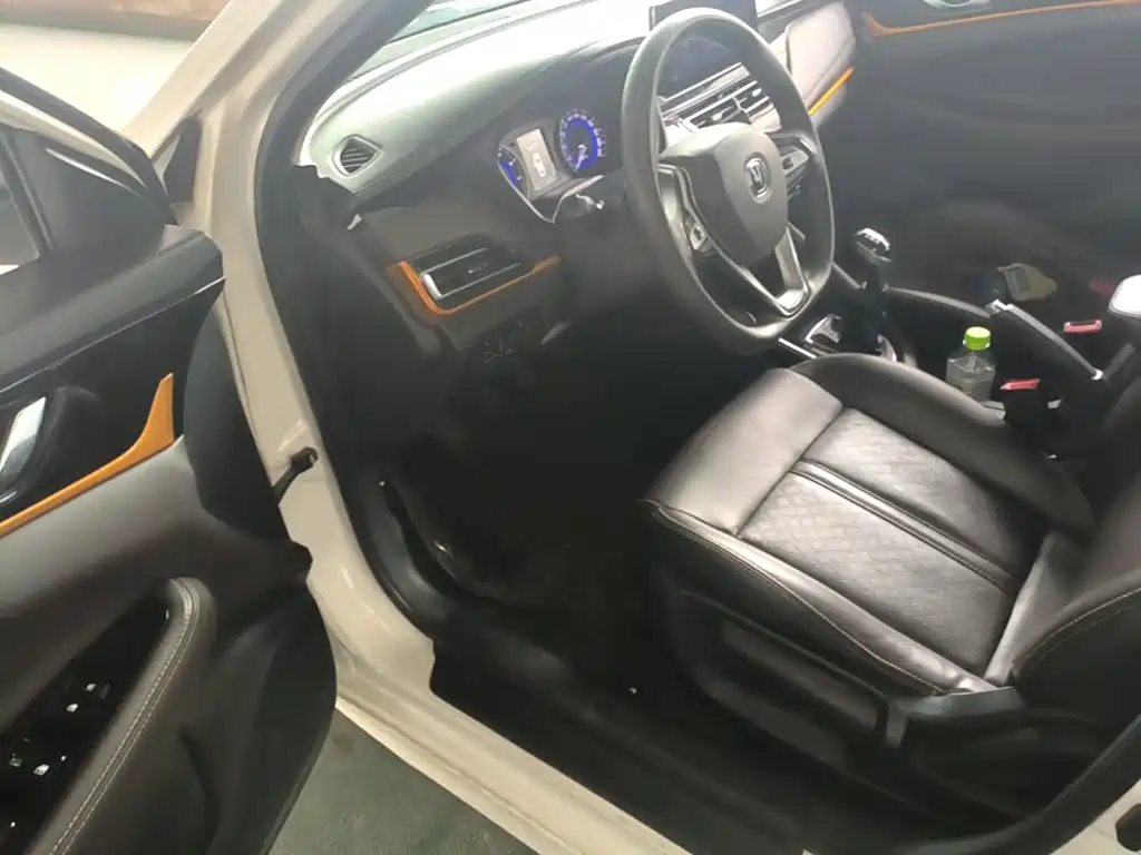Changan Eado DT — миниатюра 16